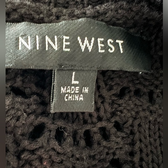 NINE West Short Sleeved Sweater with Ruffle Hem - Large - Picture 6 of 7